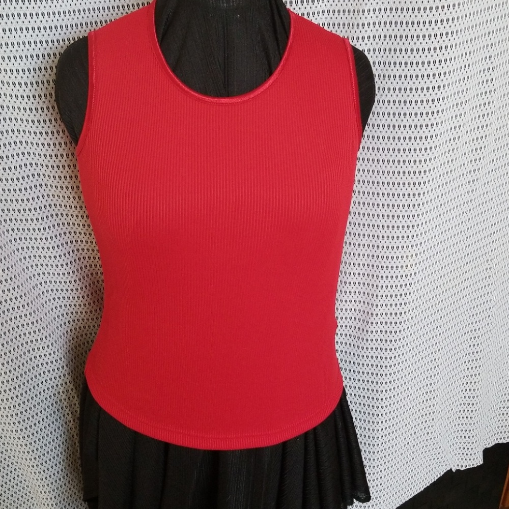 Sleeveless top.